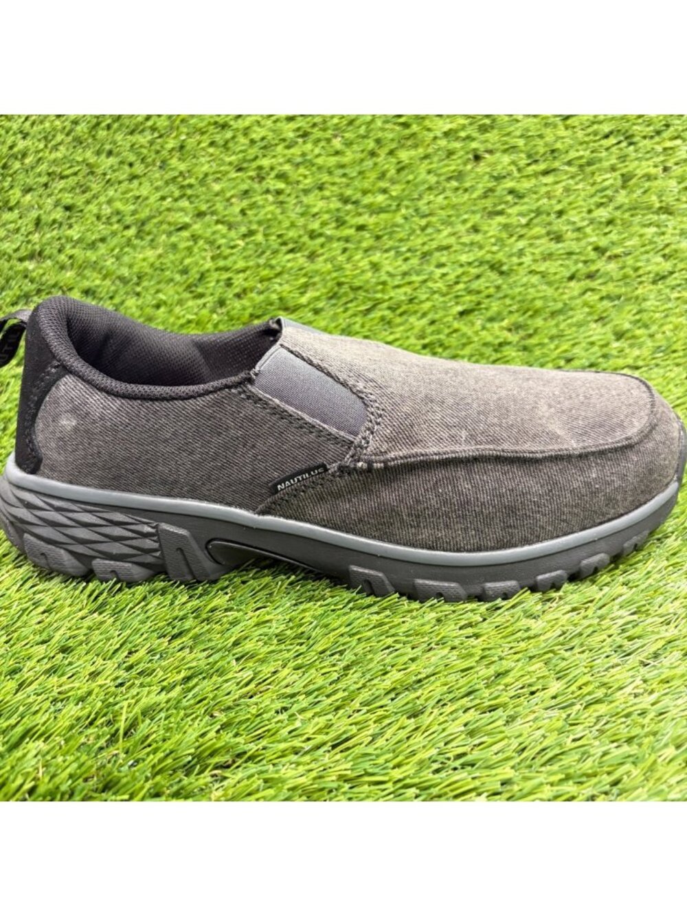 Nautilus Breeze industrial Mens Size 9.5E Gray Aluminum Toe Safety Work Shoes